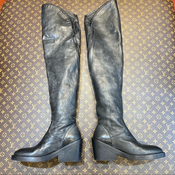 Ann Demeulemeester over the knee boots - Picture 2 of 4